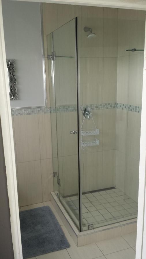 29 Carissa Street Apartman Somerset West Kültér fotó
