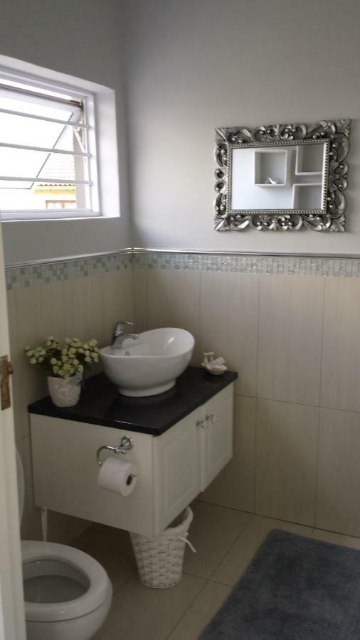 29 Carissa Street Apartman Somerset West Kültér fotó